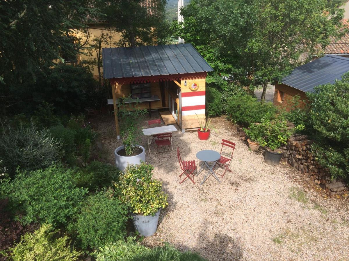 Les Deux Chemins Hotel Mons  Buitenkant foto